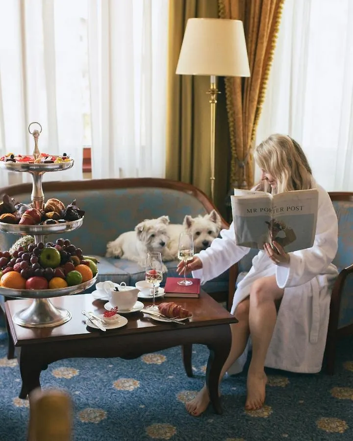 Premier Palace Hotel Kyiv 5*,
