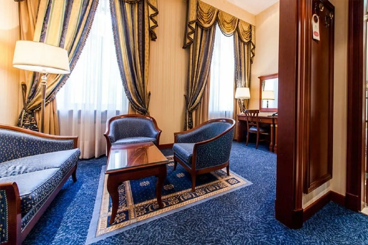 Premier Palace Hotel קייב